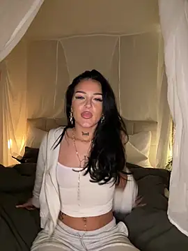 Snapshot of Gabbyys chatting on February 15, 8:49 pm Gabbyys online show from February 15, 8:49 pm