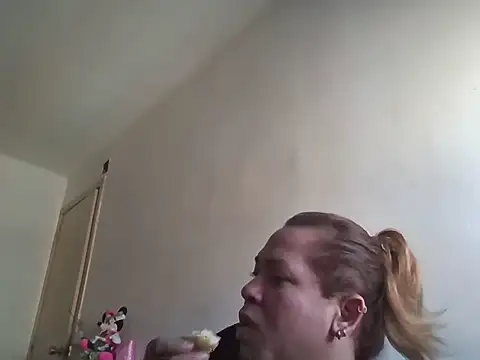 Eimy2025 online show from October 21, 11:11 am