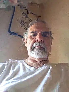 Snapshot of pena633 chatting on March 21, 8:23 pm pena633 online show from March 21, 8:23 pm