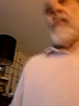 Snapshot of pena633 chatting on May 21, 12:17 am pena633 online show from May 21, 12:17 am