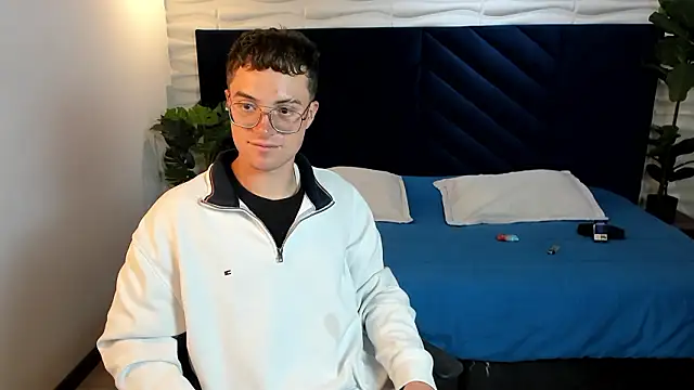 Lil James online show from March 26, 7:52 pm