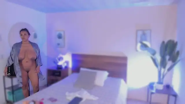 YariRose online show from December 20, 1:29 pm