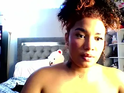 Snapshot of Nahomy_Sara chatting on March 13, 3:13 am Nahomy Sara online show from March 13, 3:13 am