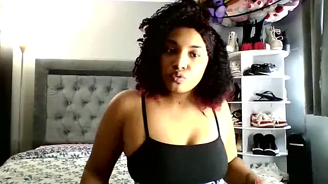 Snapshot of Nahomy_Sara chatting on March 16, 6:01 pm Nahomy Sara online show from March 16, 6:01 pm