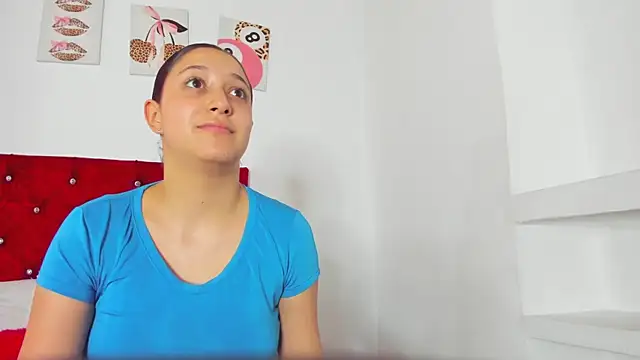 kittymonroe1 online show from July 10, 5:04 pm