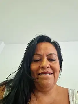 viviana-sexi online show from February 8, 8:45 pm