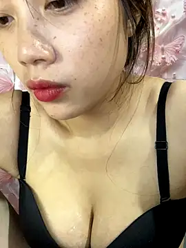 kitty-20x online show from November 13, 7:35 pm