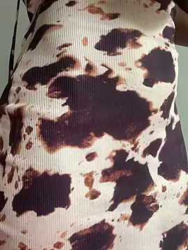 hairypussy254 online show from June 4, 1:39 pm