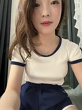 Snapshot of meimei_x chatting on April 23, 12:29 pm meimei x online show from April 23, 12:29 pm