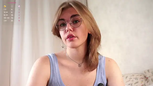 Snapshot of MelodyBaur chatting on June 23, 12:03 pm MelodyBaur online show from June 23, 12:03 pm