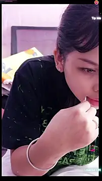 Maomilove1 online show from August 2, 1:09 pm
