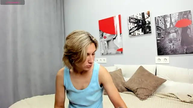 Tenderly Sophie online show from July 15, 1:11 am