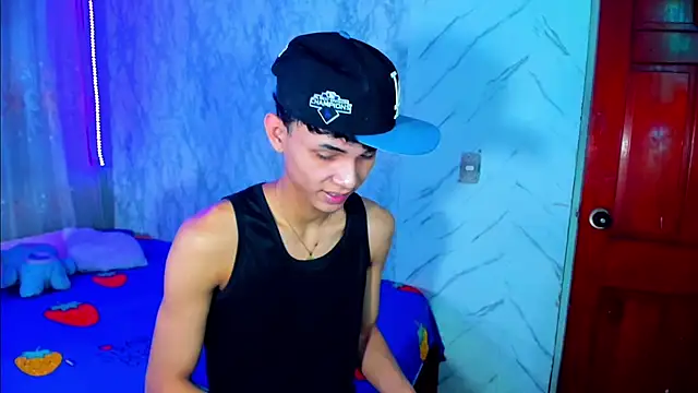 boyswantingplay online show from February 19, 1:01 am