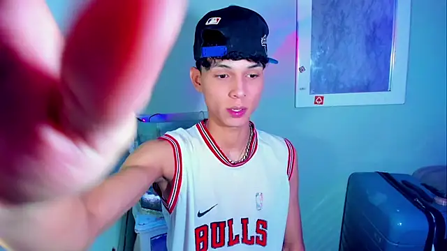 boyswantingplay online show from February 23, 12:24 pm