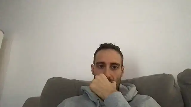 LukaShyGuy online show from January 10, 1:46 pm