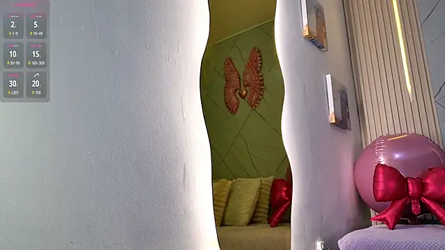 Sara swift9 online show from February 14, 8:05 pm