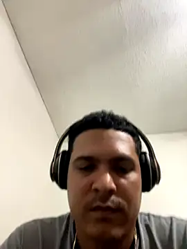 Snapshot of marchalltv chatting on October 22, 7:46 pm marchalltv online show from October 22, 7:46 pm