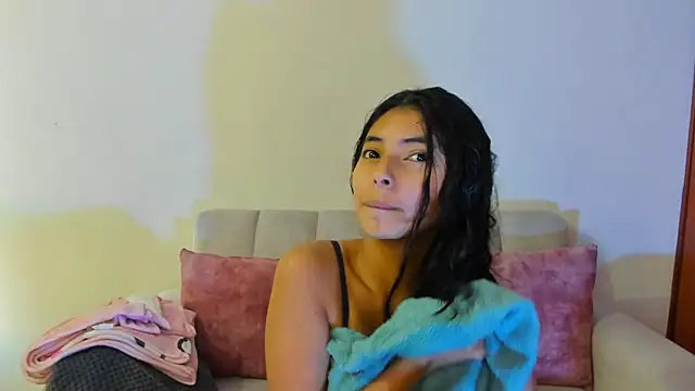 miadaviesx online show from November 9, 11:41 am