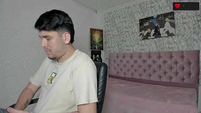 Snapshot of master_dante_1 chatting on November 12, 2:01 am master dante 1 online show from November 12, 2:01 am