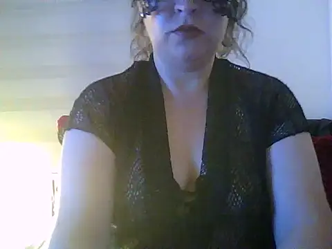 Snapshot of loresexylove chatting on November 4, 3:27 am loresexylove online show from November 4, 3:27 am