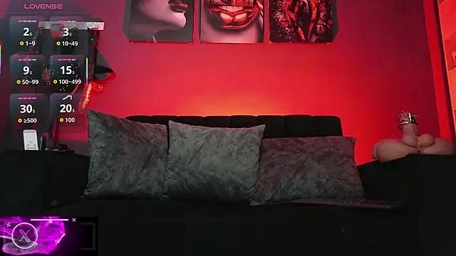 Snapshot of Misterss-Nyxxx chatting on February 7, 9:40 pm Misterss-Nyxxx online show from February 7, 9:40 pm