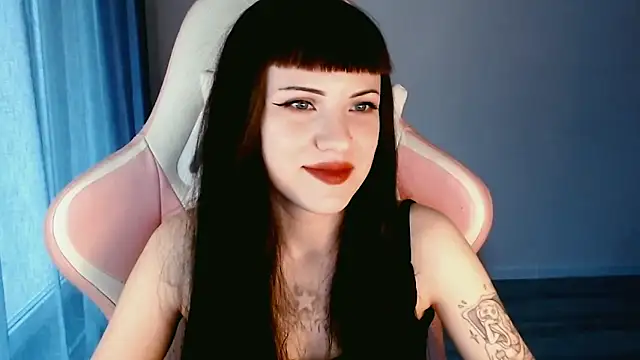 Snapshot of astra_rift chatting on May 4, 4:25 pm astra rift online show from May 4, 4:25 pm