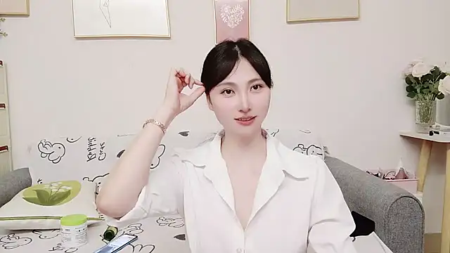 Snapshot of yuyan3929 chatting on June 21, 1:03 pm yuyan3929 online show from June 21, 1:03 pm