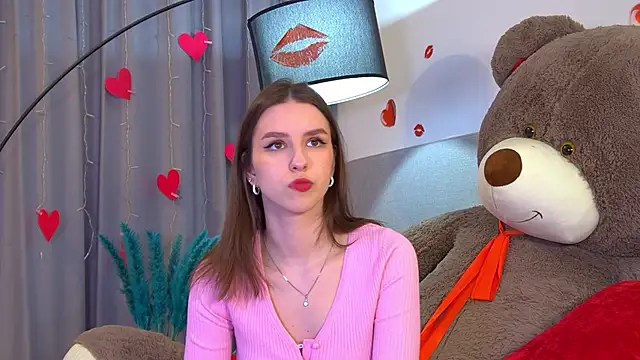 AliceAtkins online show from February 8, 6:28 am