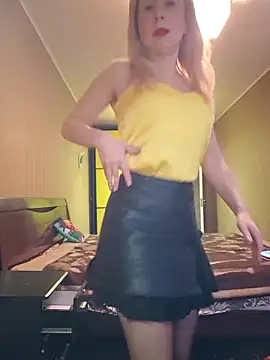 SelinaLovqx online show from February 12, 12:22 pm