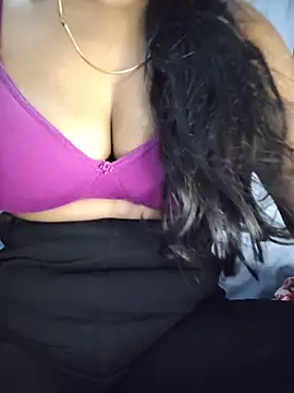 Ezabelljohn online show from May 16, 12:51 am