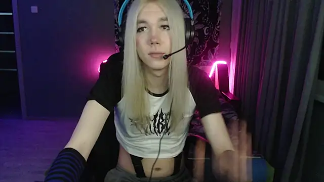 stiff boys online show from December 3, 6:28 pm