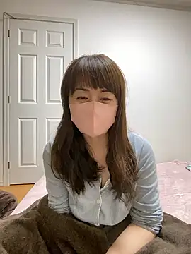 Snapshot of HONMONOHUUHU chatting on January 12, 2:00 pm HONMONOHUUHU online show from January 12, 2:00 pm