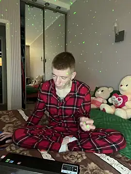 Cristian  Dior online show from February 7, 9:57 am