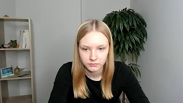 ElissaGlod online show from October 25, 7:05 am