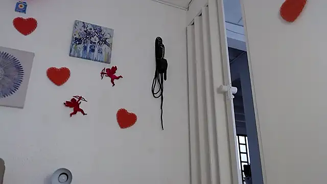 Snapshot of CarolineAikos chatting on February 19, 12:12 pm CarolineAikos online show from February 19, 12:12 pm