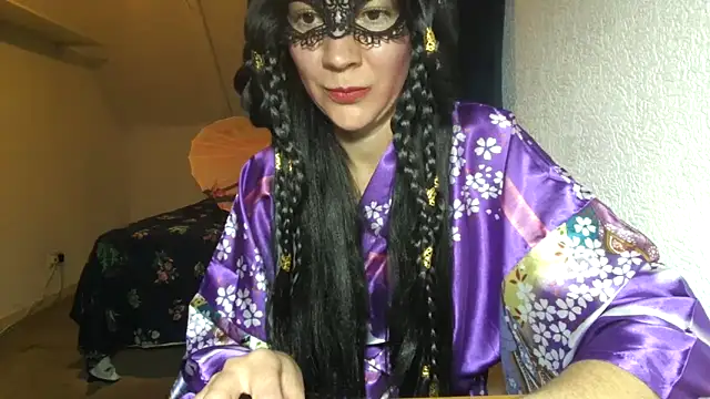 Snapshot of Aromaloveqq chatting on November 22, 3:33 pm Aromaloveqq online show from November 22, 3:33 pm