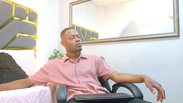 Neytanmalcon online show from November 14, 8:40 pm