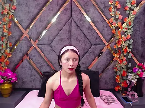 JulietaDiamond online show from November 24, 7:35 pm