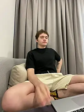 danielxfun online show from April 28, 4:23 pm