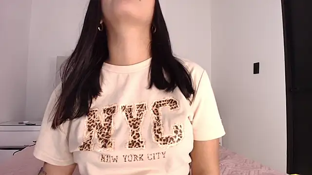 ellisrossi online show from January 16, 7:07 pm