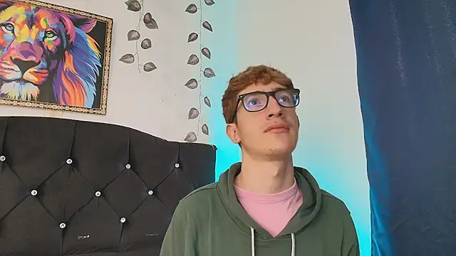 Erick Taylor3 online show from November 27, 6:32 pm