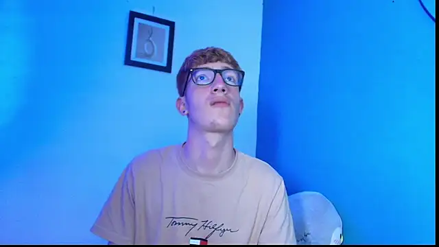 Erick Taylor3 online show from March 28, 9:03 pm