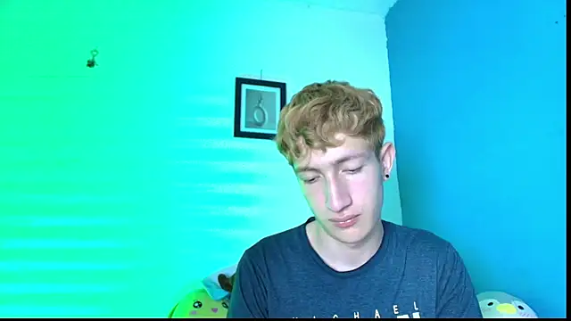 Erick Taylor3 online show from April 8, 7:47 pm