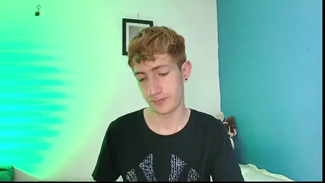 Erick Taylor3 online show from April 9, 8:03 pm