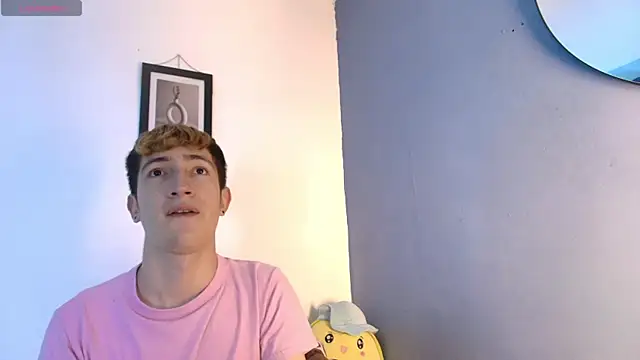 Snapshot of Erick_Taylor3 chatting on July 12, 8:33 pm Erick Taylor3 online show from July 12, 8:33 pm