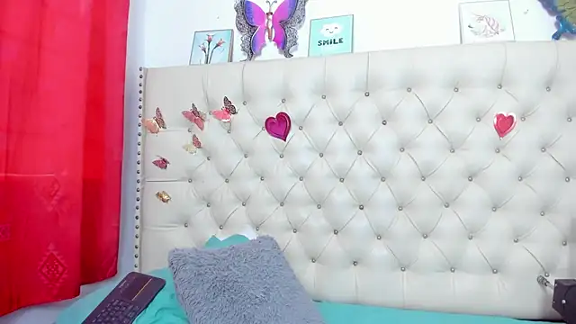 Snapshot of celena_wonder chatting on May 16, 7:45 pm celena wonder online show from May 16, 7:45 pm