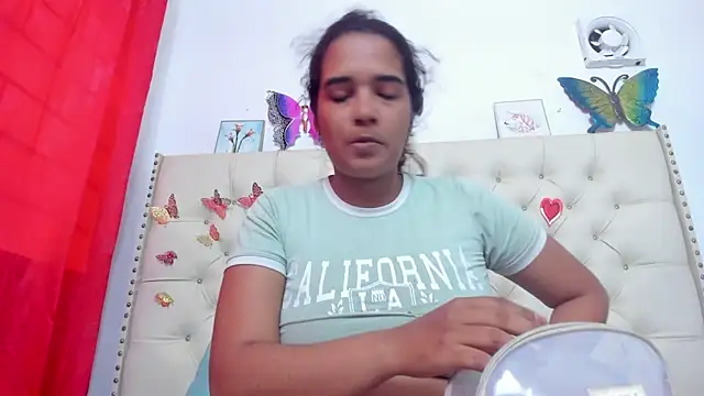 Snapshot of celena_wonder chatting on May 18, 7:41 pm celena wonder online show from May 18, 7:41 pm