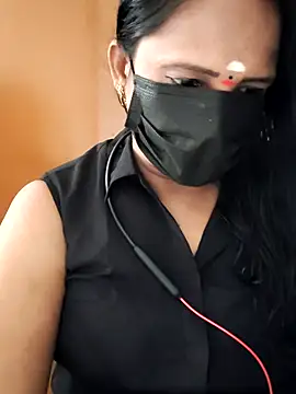 Snapshot of tamilammu1431 chatting on June 12, 9:52 am tamilammu1431 online show from June 12, 9:52 am