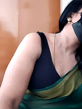 Snapshot of tamilammu1431 chatting on June 28, 5:02 am tamilammu1431 online show from June 28, 5:02 am