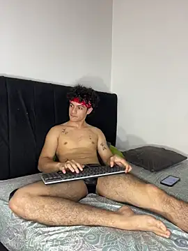 alissonmateus online show from January 7, 4:15 am